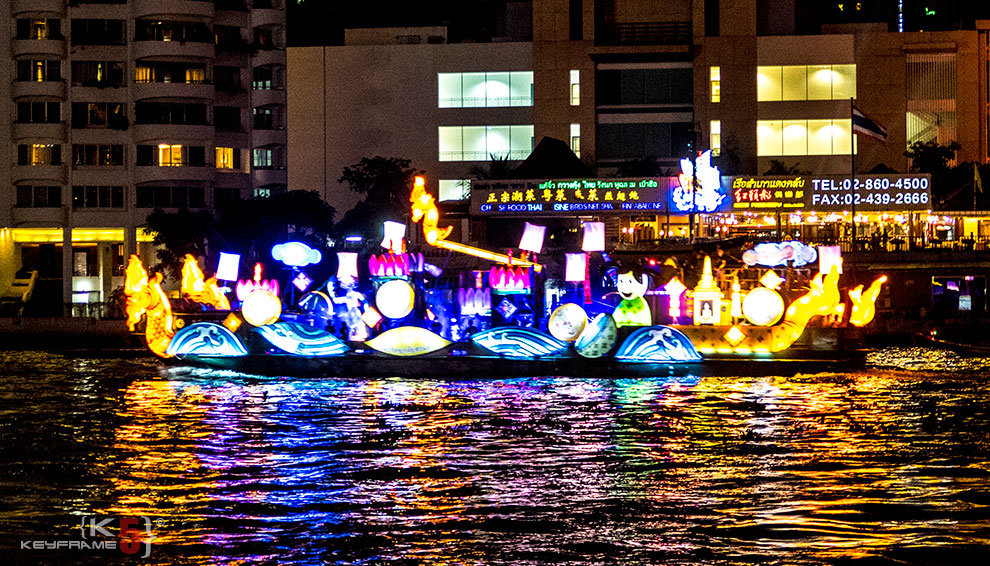 Loi Krathong Festival at Chao Phraya River in Bangkok