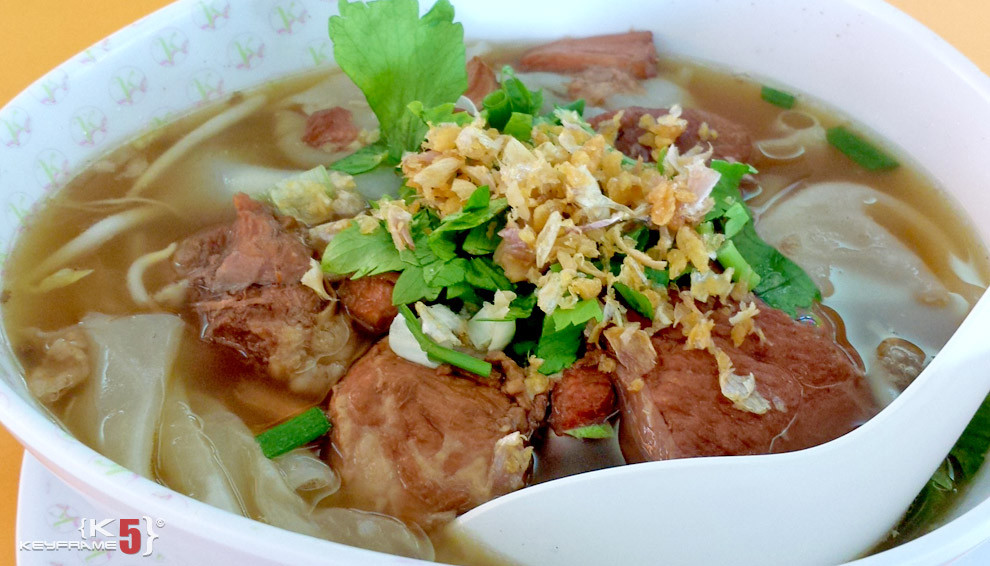 ฿80 THB - Best beef noodles in Thailand