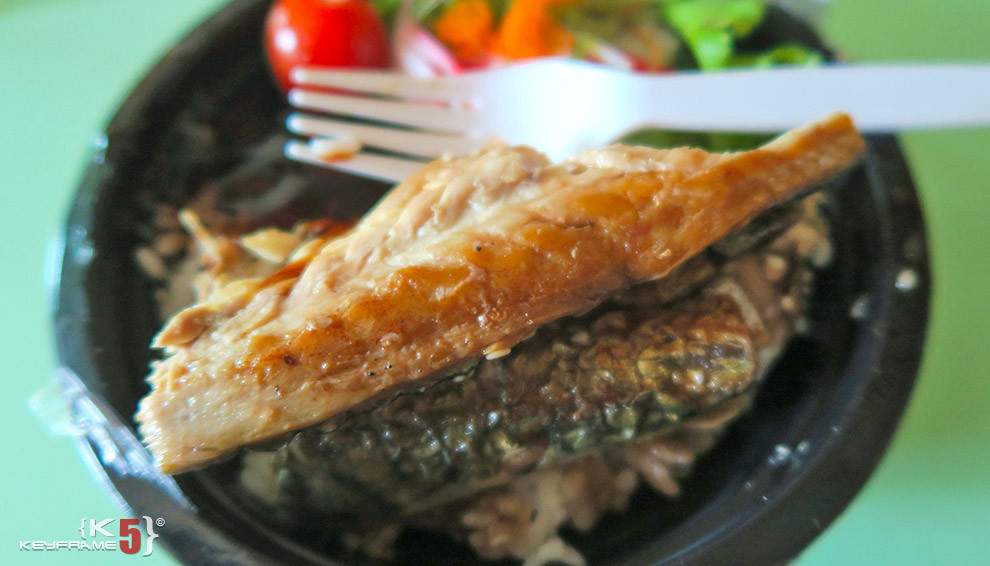 ฿49 THB - Tuna on rice