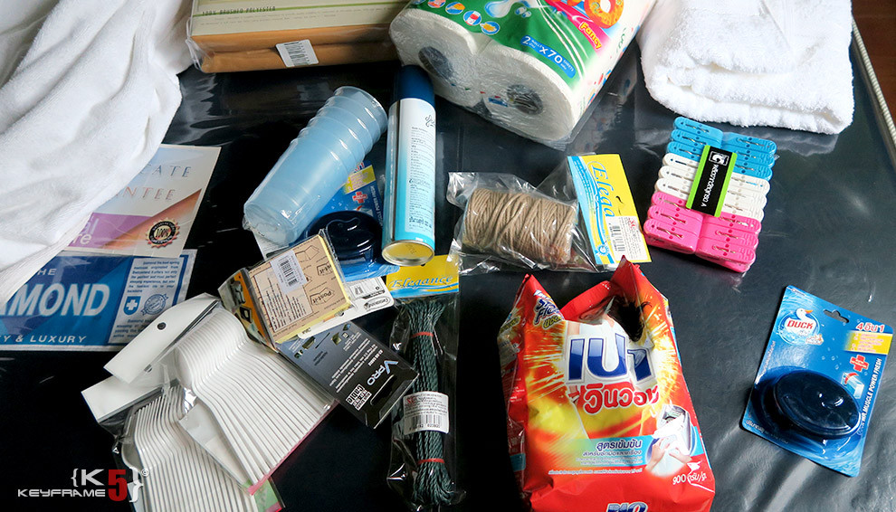 ฿1,073 THB - Toiletries