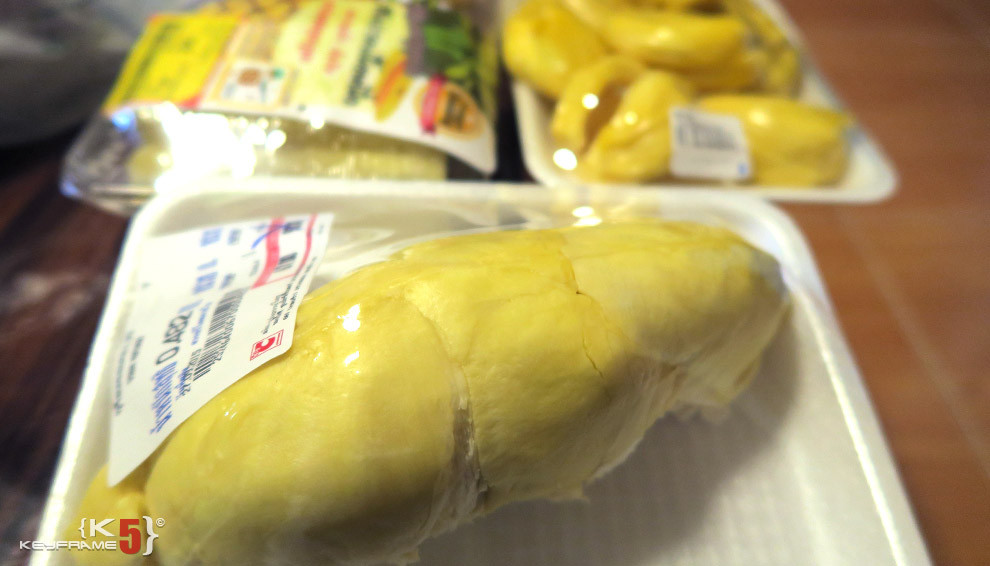 ฿158.25 THB - Durain, jack fruit and pine apple
